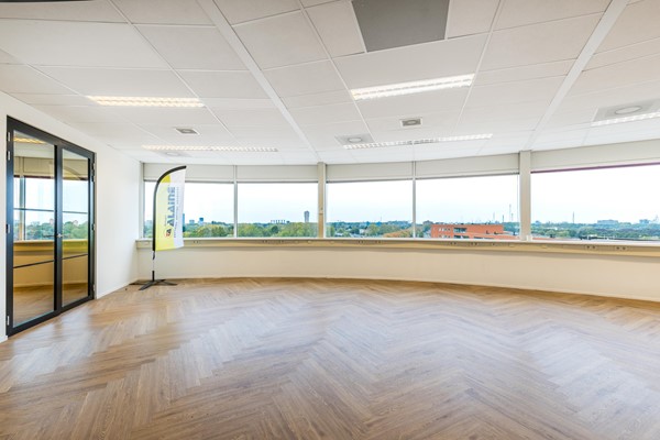 Medium property photo - Hoogvlietsekerkweg 184, 3194 AM Hoogvliet Rotterdam